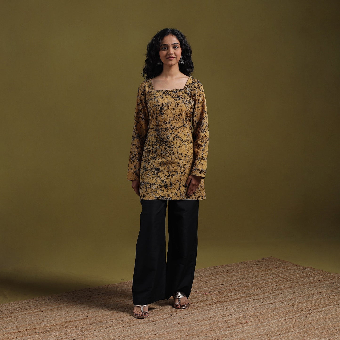 Cotton hand batik short kurta for women 03 - handcrafted