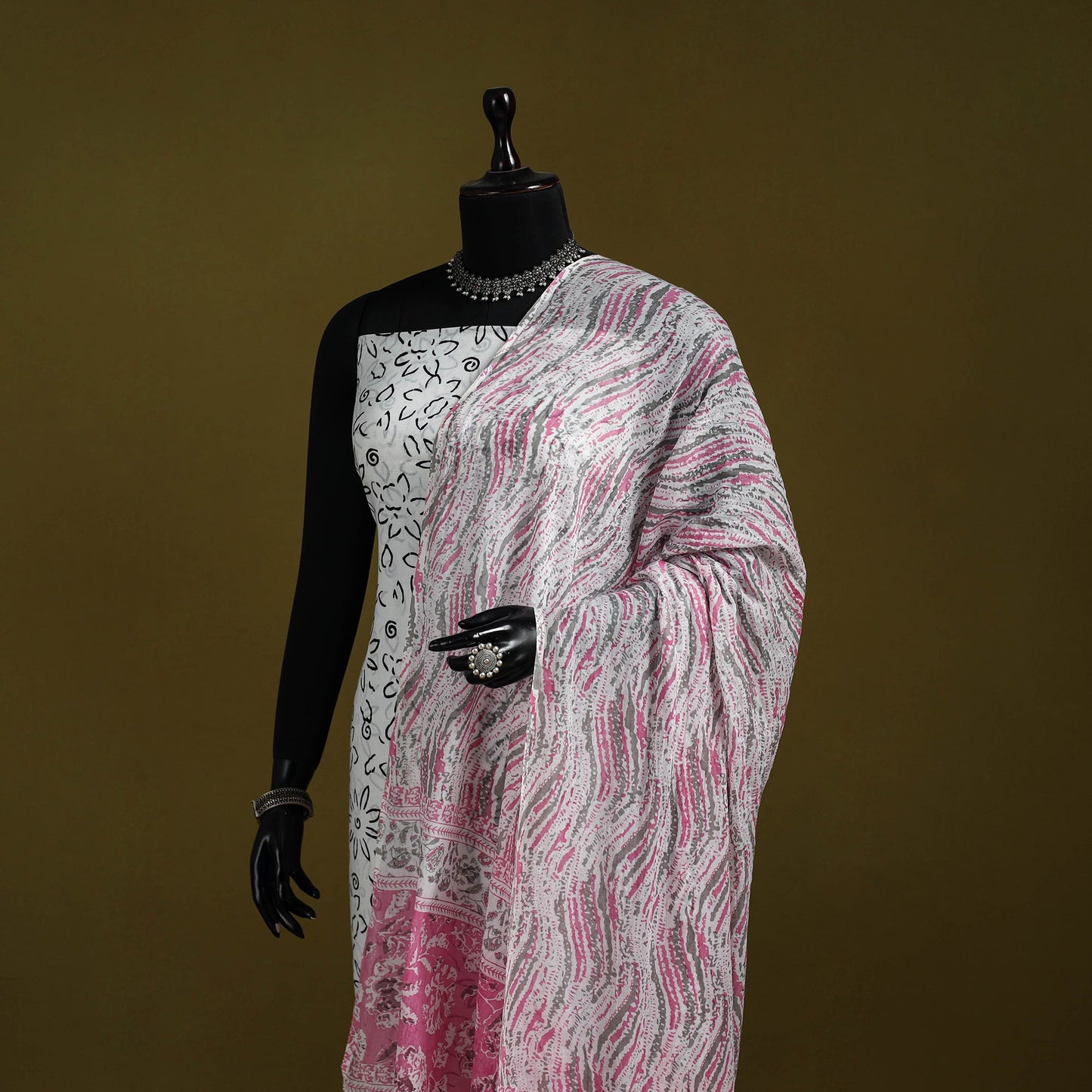 Cotton jaipur printed dupatta 100 - handcrafted