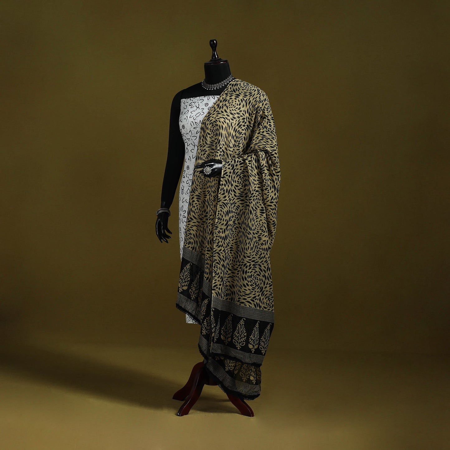 Cotton jaipur printed dupatta 110 - handcrafted