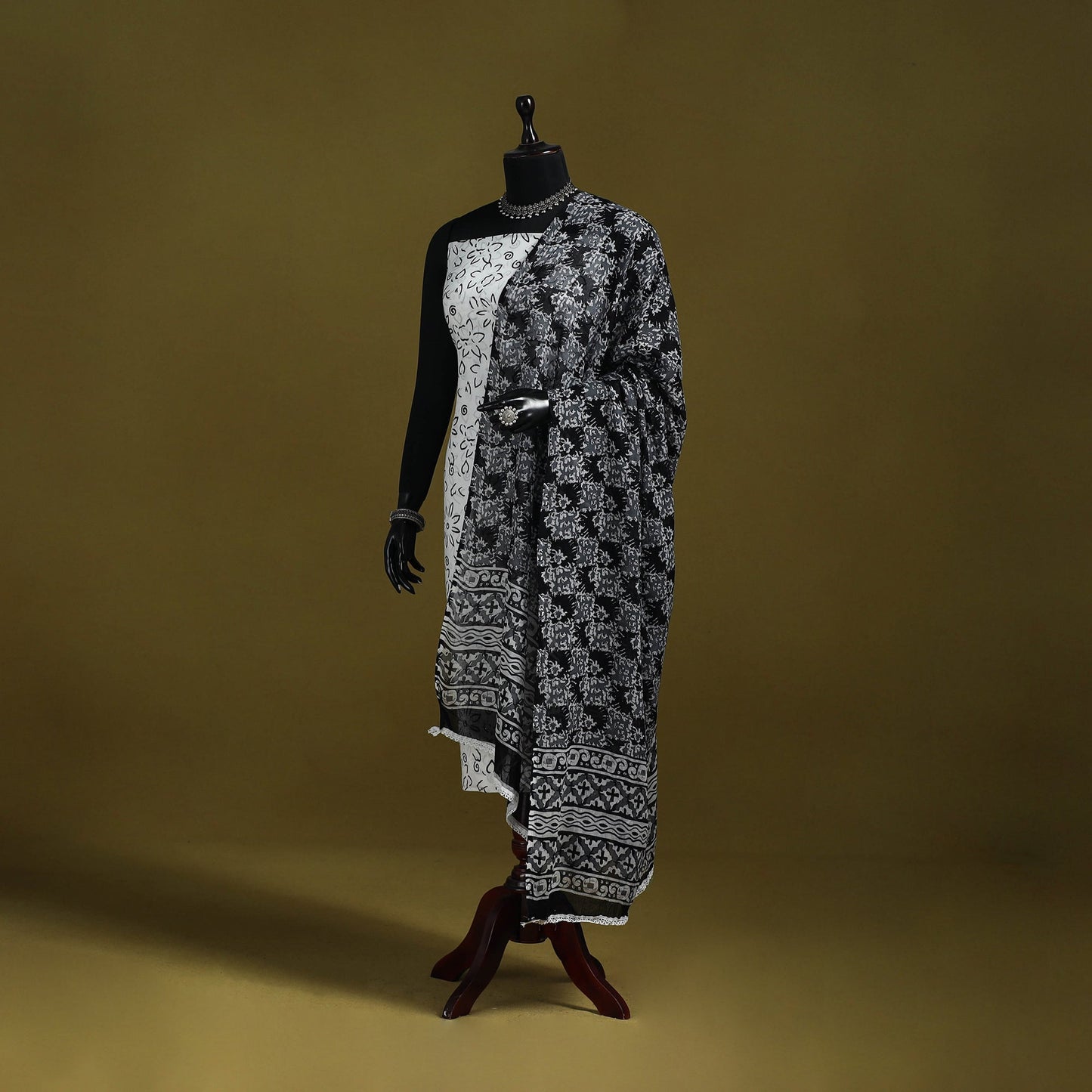 Cotton jaipur printed dupatta 31 - handcrafted