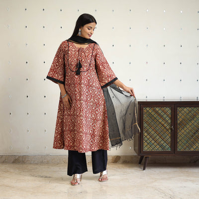 Block Print Cotton Pedana Kalamkari Kurta Set (Set of 3)