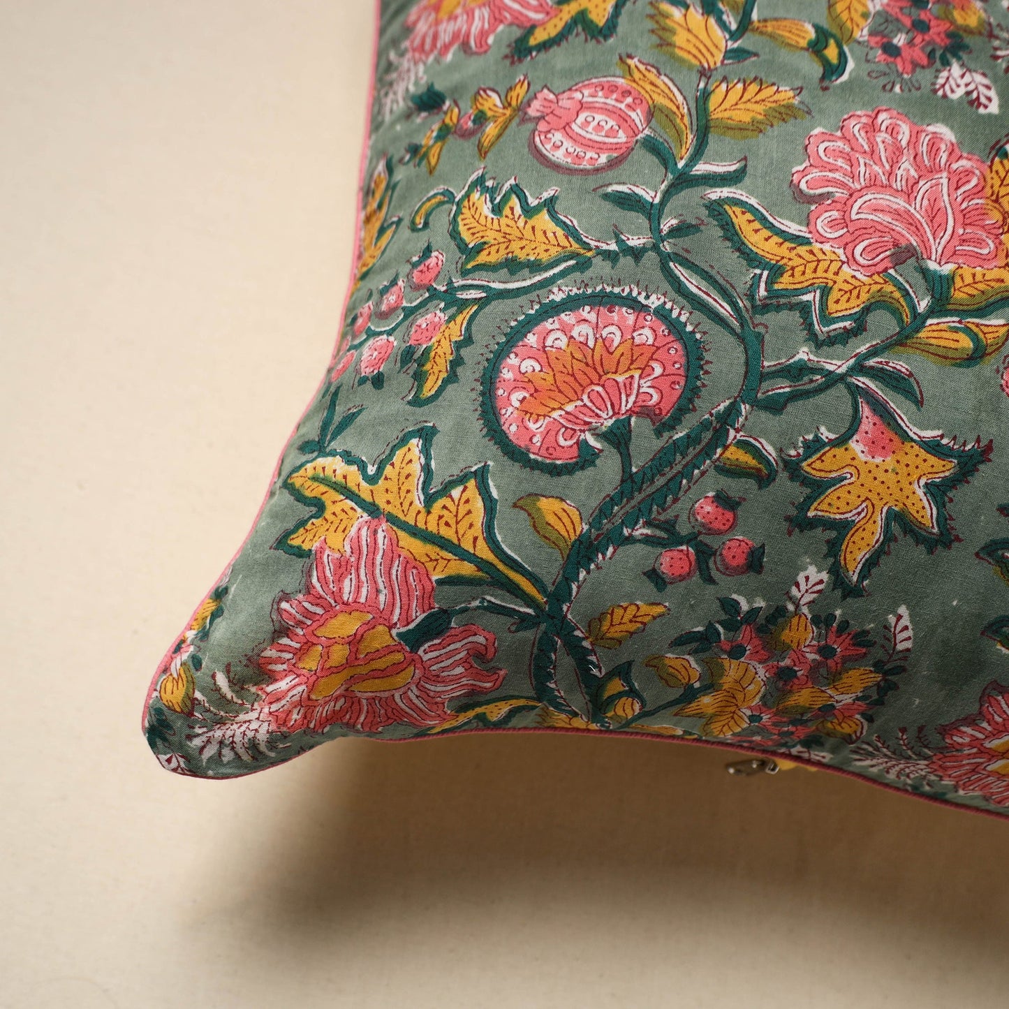 Cotton sanganeri cushion cover 103 - handcrafted