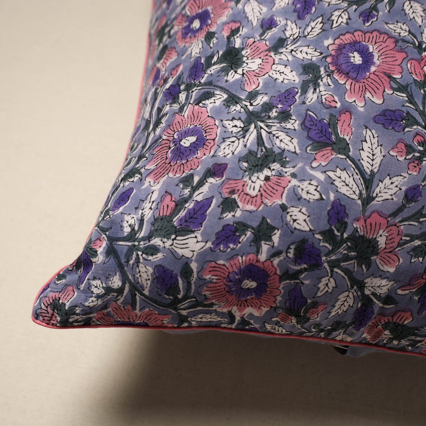 Cotton sanganeri cushion cover 104 - handcrafted