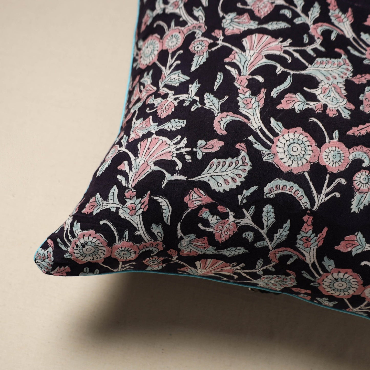Cotton sanganeri cushion cover 117 - handcrafted