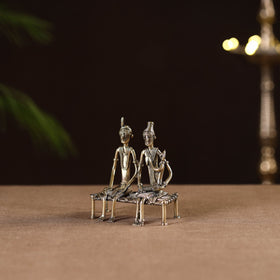 Couple child on cot - tribal odisha dokra handmade home