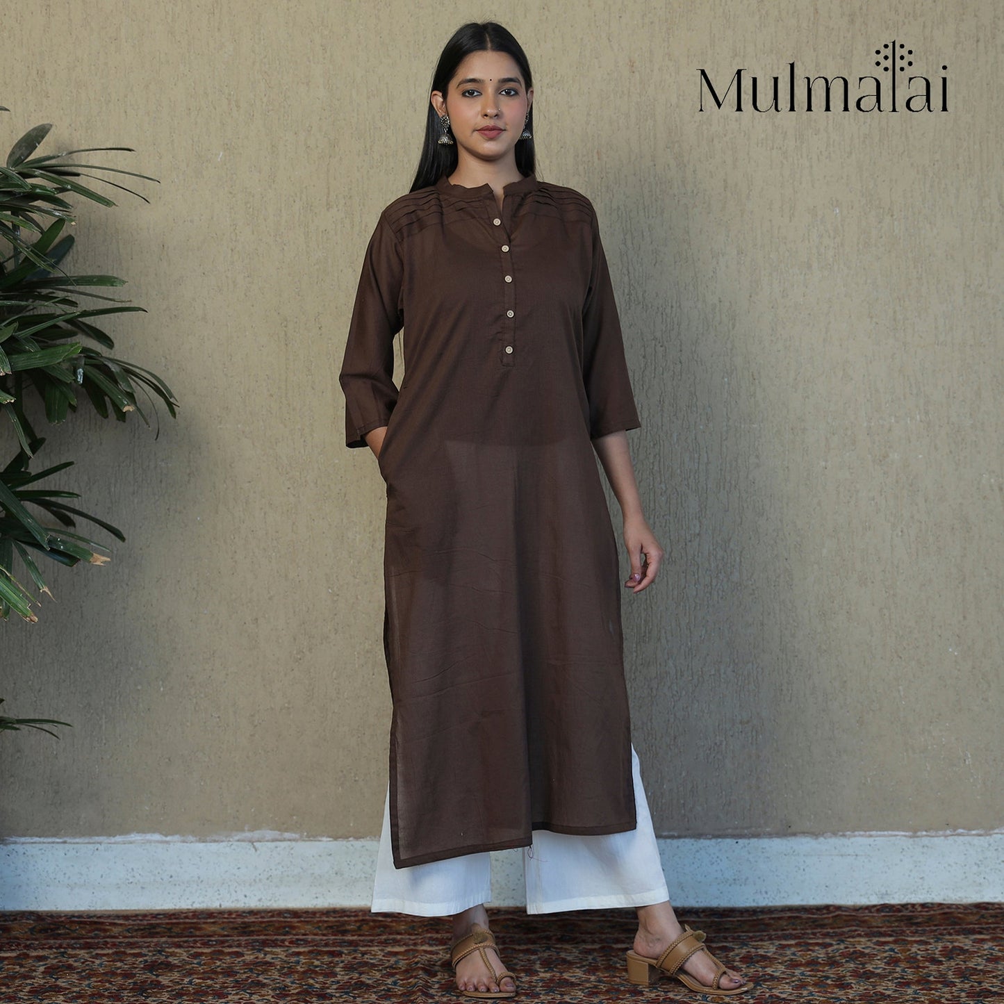  Mulmalai Cotton Plain Dyed Straight Kurta 