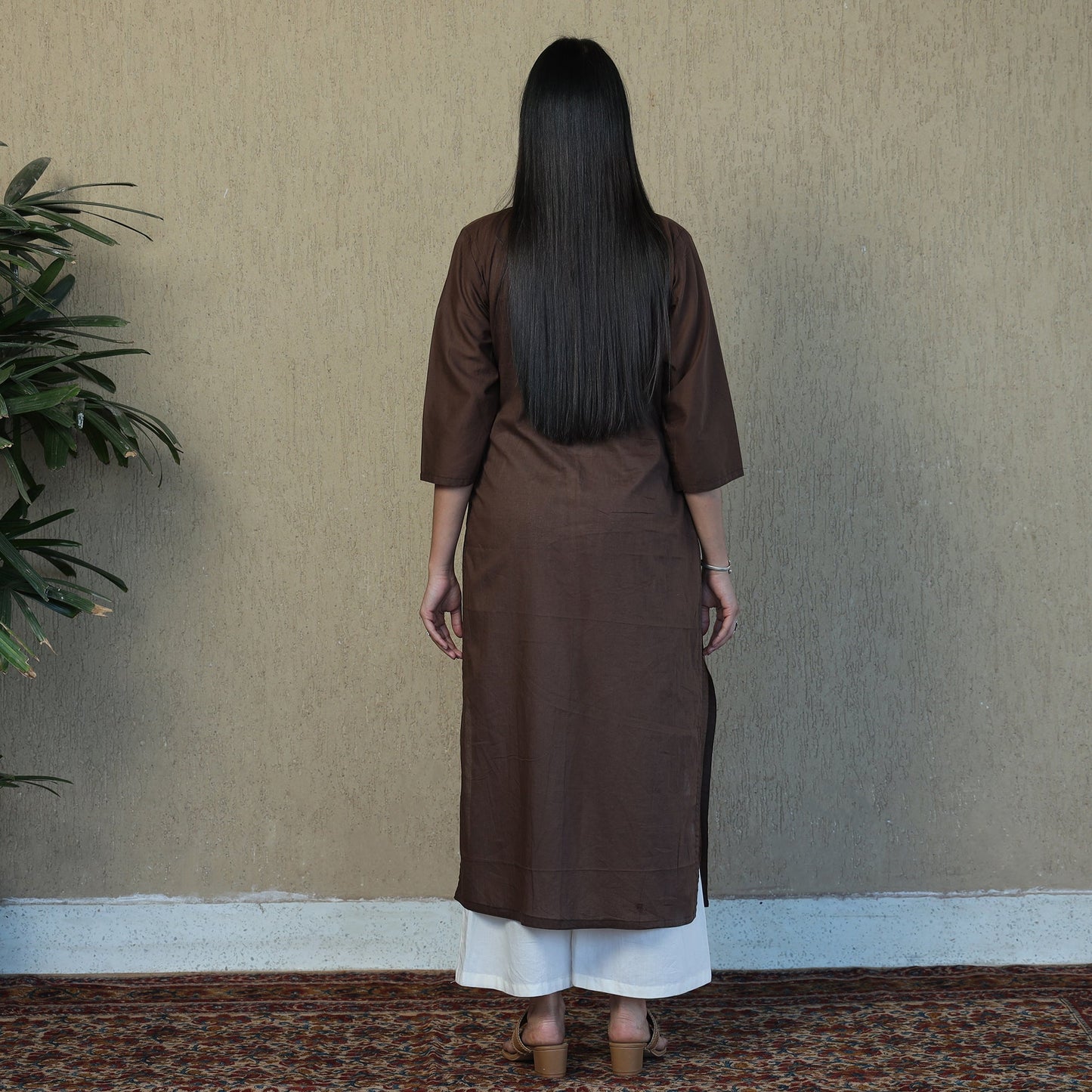  Mulmalai Cotton Plain Dyed Straight Kurta 