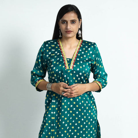 Buy Dark Red Bandhani Tie-Dye Modal Silk Straight Kurta Online at iTokri.com