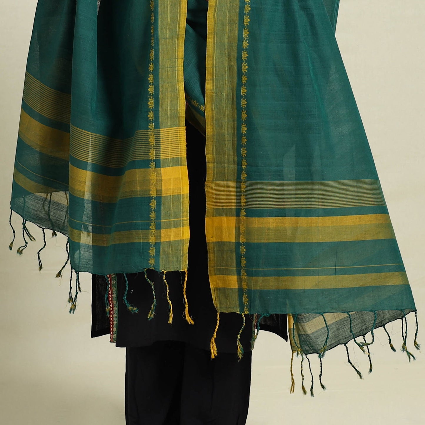  Dark Green Handloom Cotton Srikakulam Jamdani Dupatta