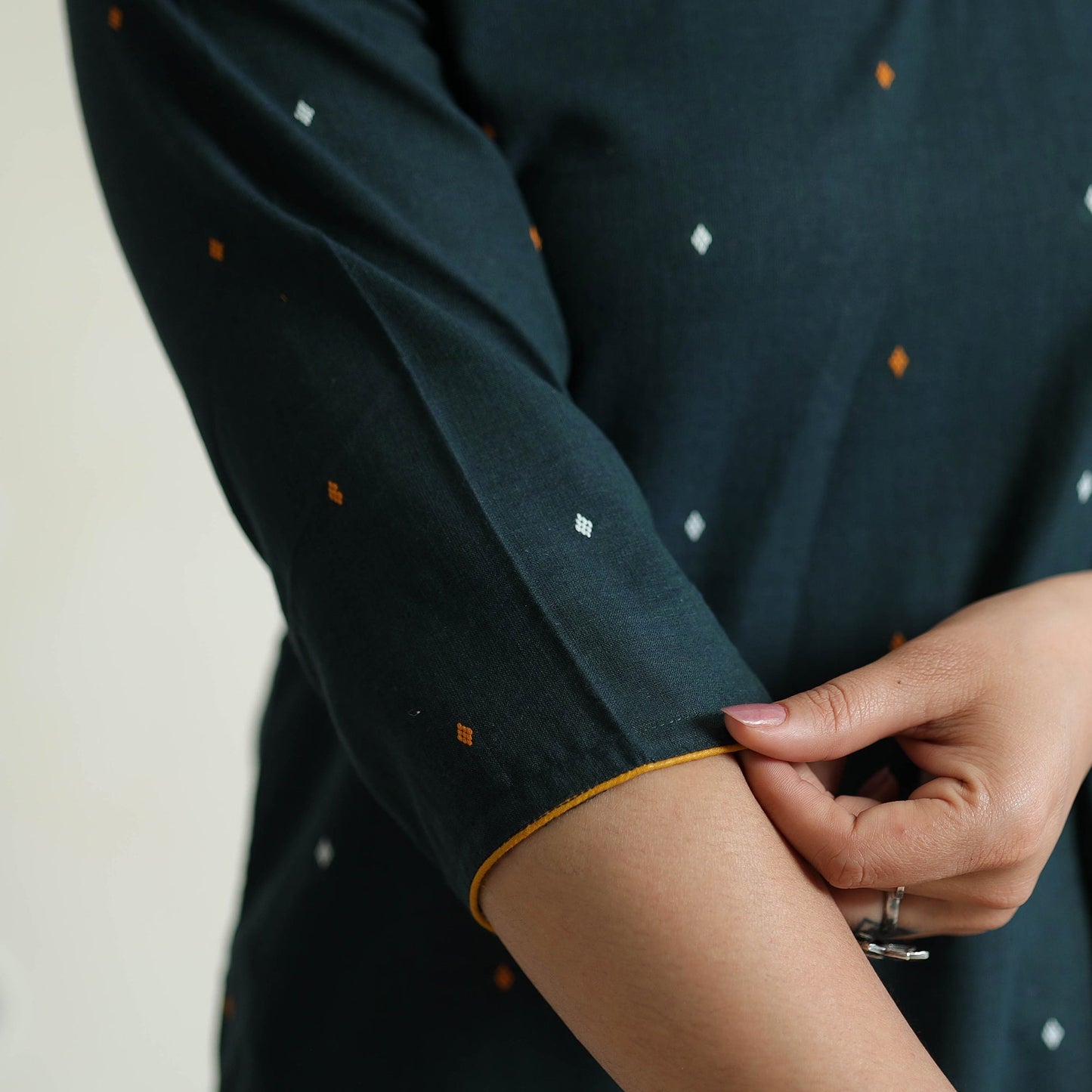 Buy Jacquard Cotton Long Kurta Online l iTokri.com