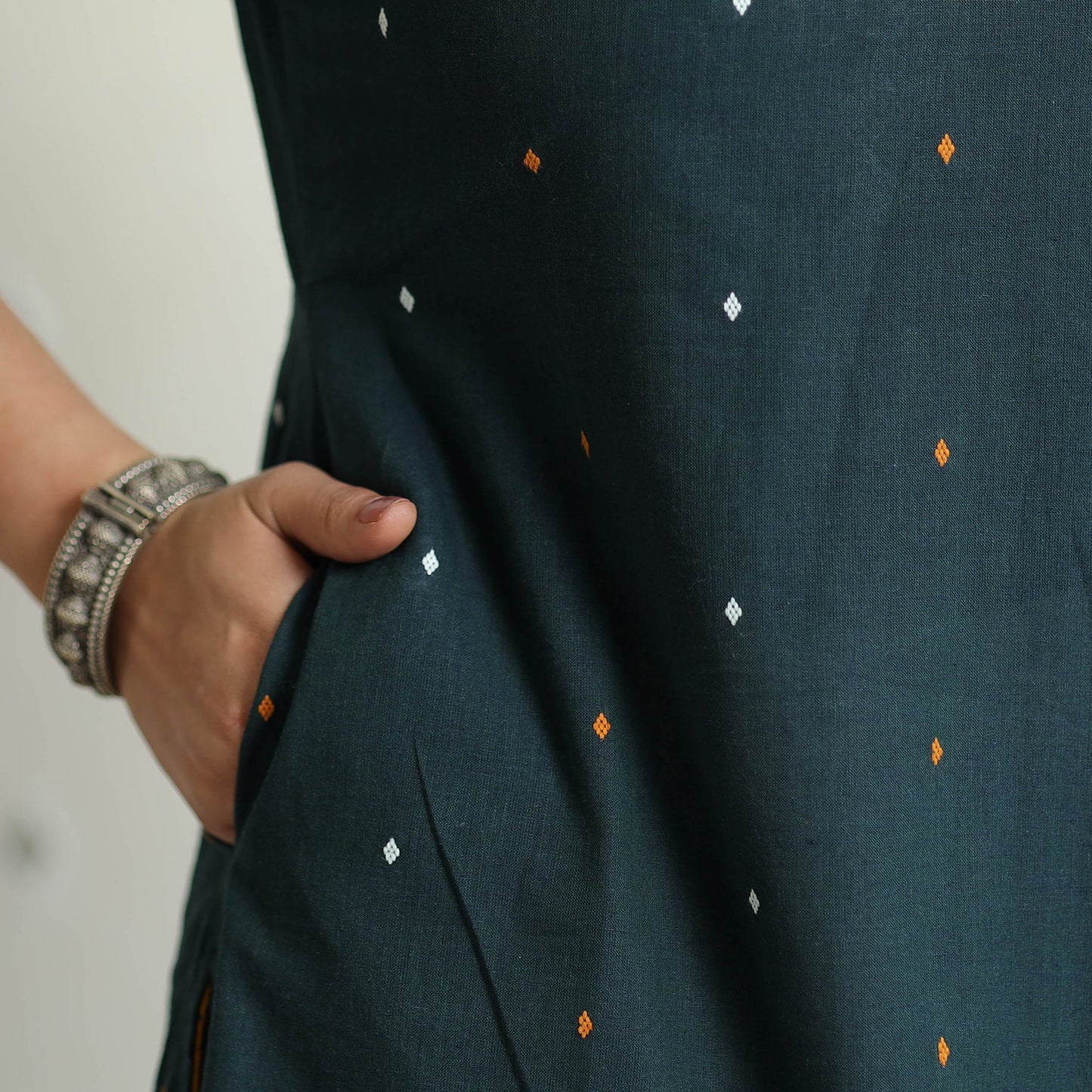 Buy Jacquard Cotton Long Kurta Online l iTokri.com