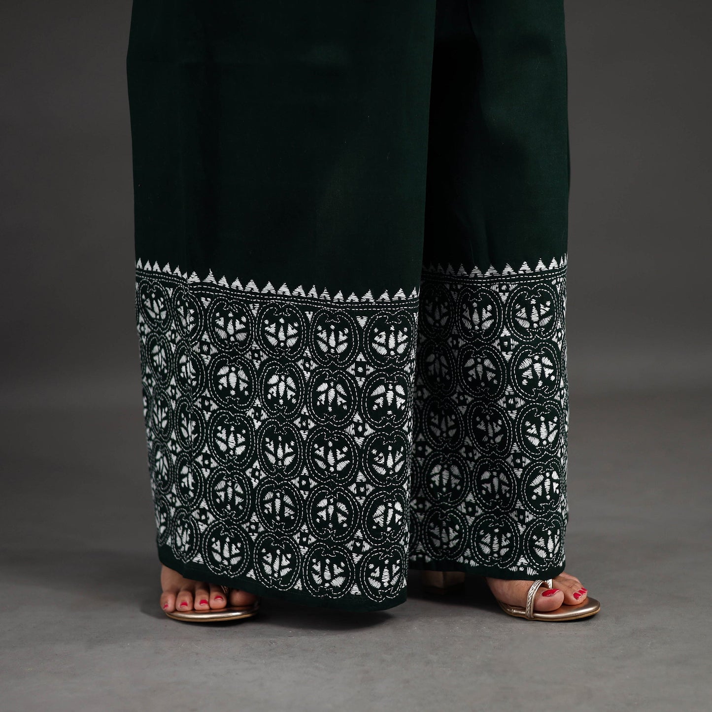 Dark green - kantha hand embroidery palazzo in cotton 50
