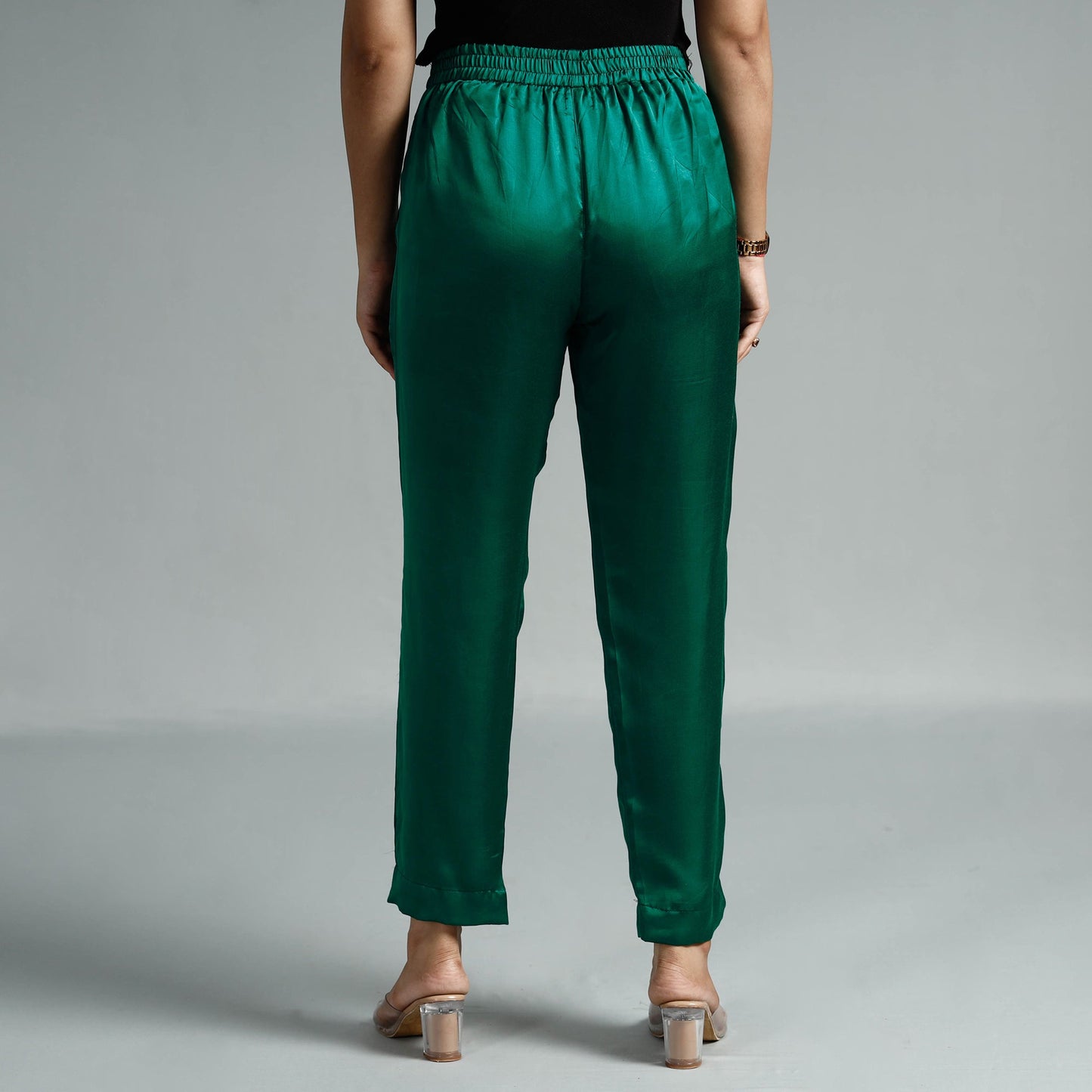 Buy Plain Modal Silk Elasticated Pant Online at iTokri.com