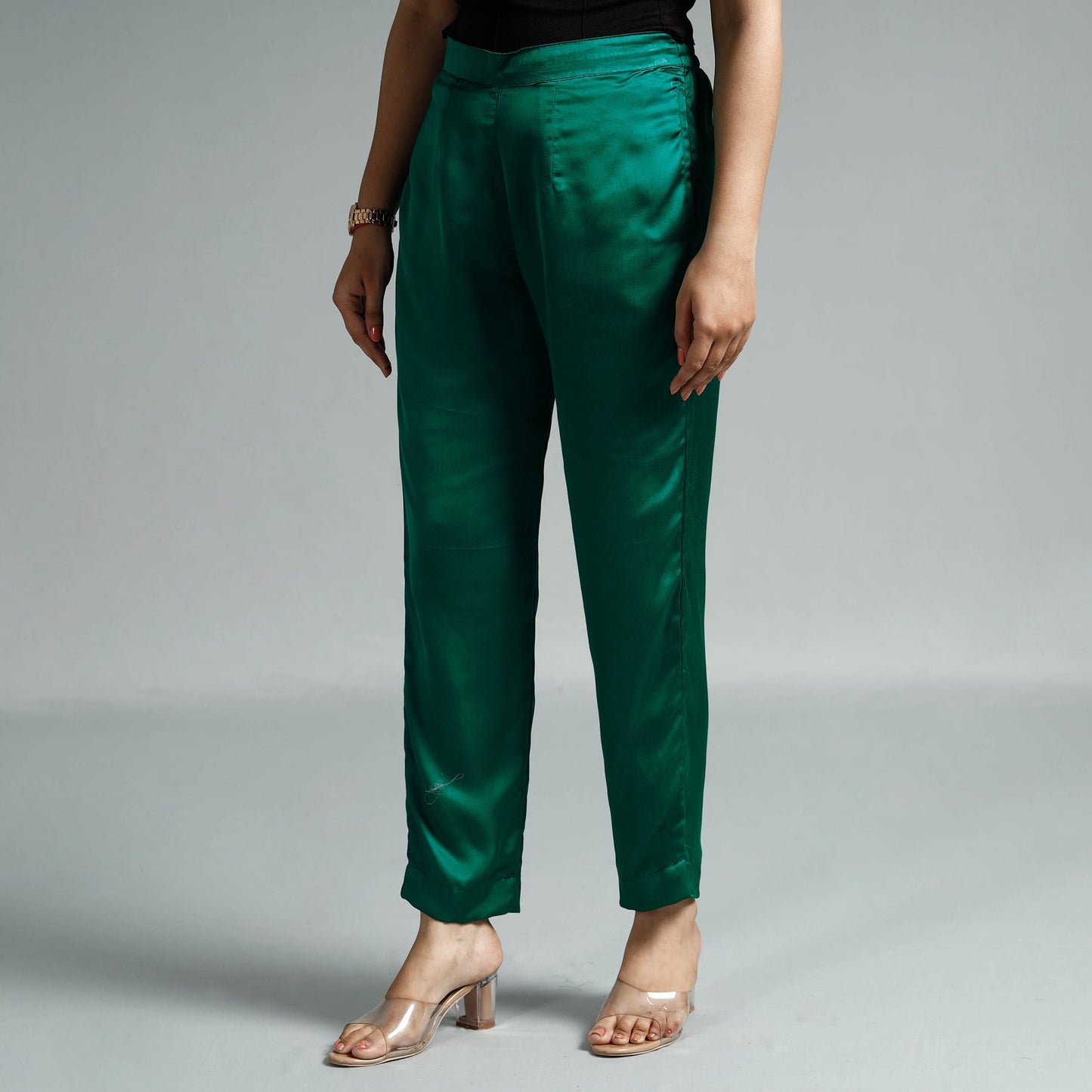 Buy Plain Modal Silk Elasticated Pant Online at iTokri.com