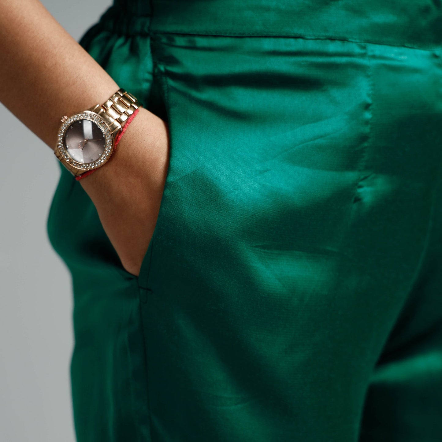 Buy Plain Modal Silk Elasticated Pant Online at iTokri.com