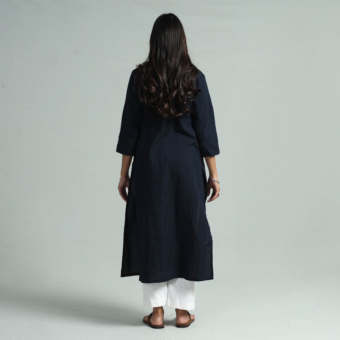Buy Jhiri Handloom Cotton Pintuck Long Kurta Online l iTokri.com