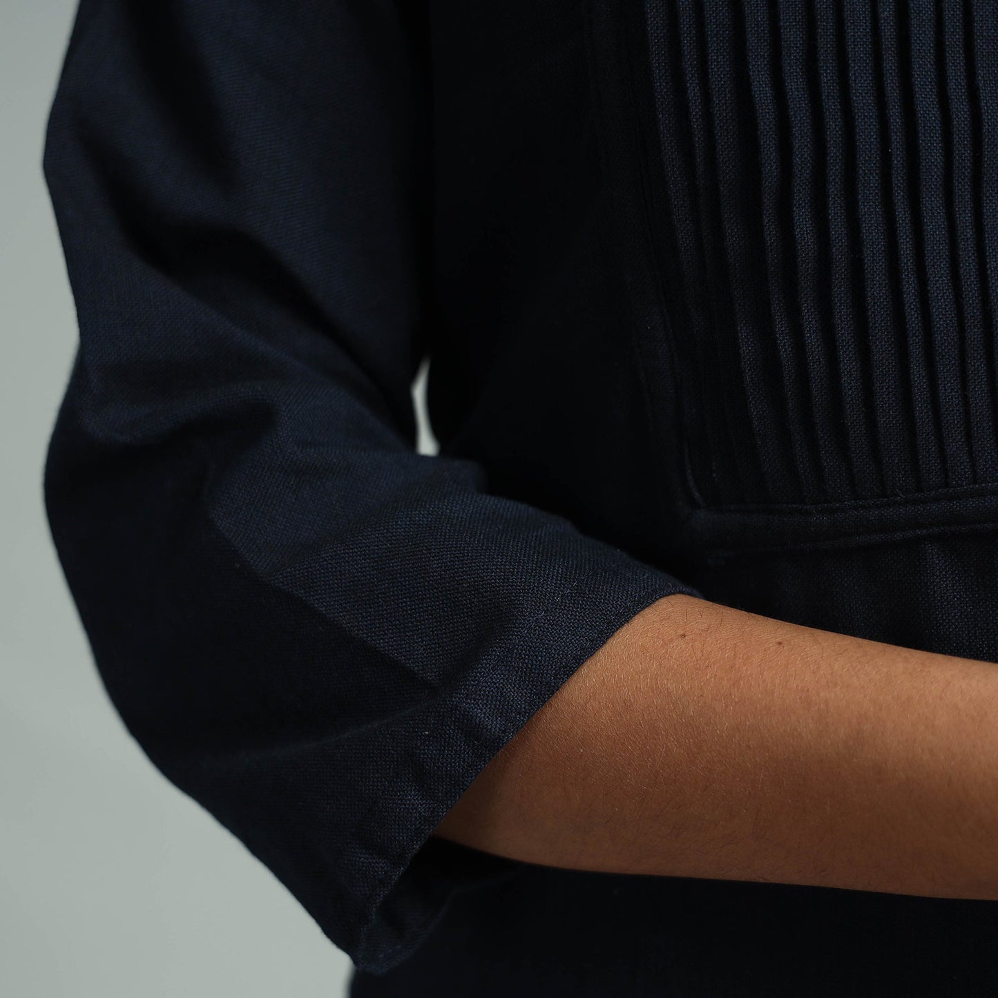 Buy Jhiri Handloom Cotton Pintuck Long Kurta Online l iTokri.com