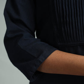 Buy Jhiri Handloom Cotton Pintuck Long Kurta Online l iTokri.com