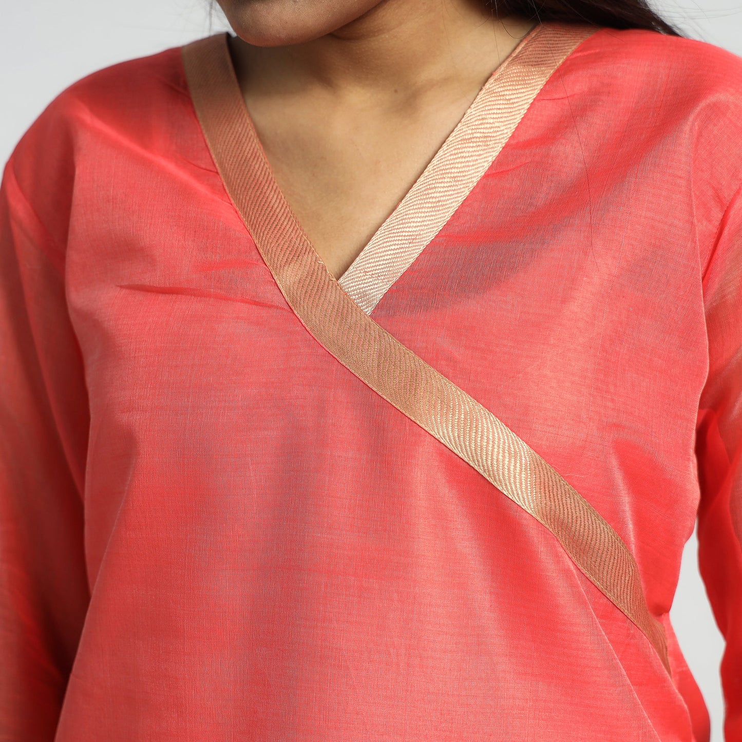 Buy Traditional Maheshwari Handloom Silk Cotton Kurta with Dupatta Set Online at iTokri.com