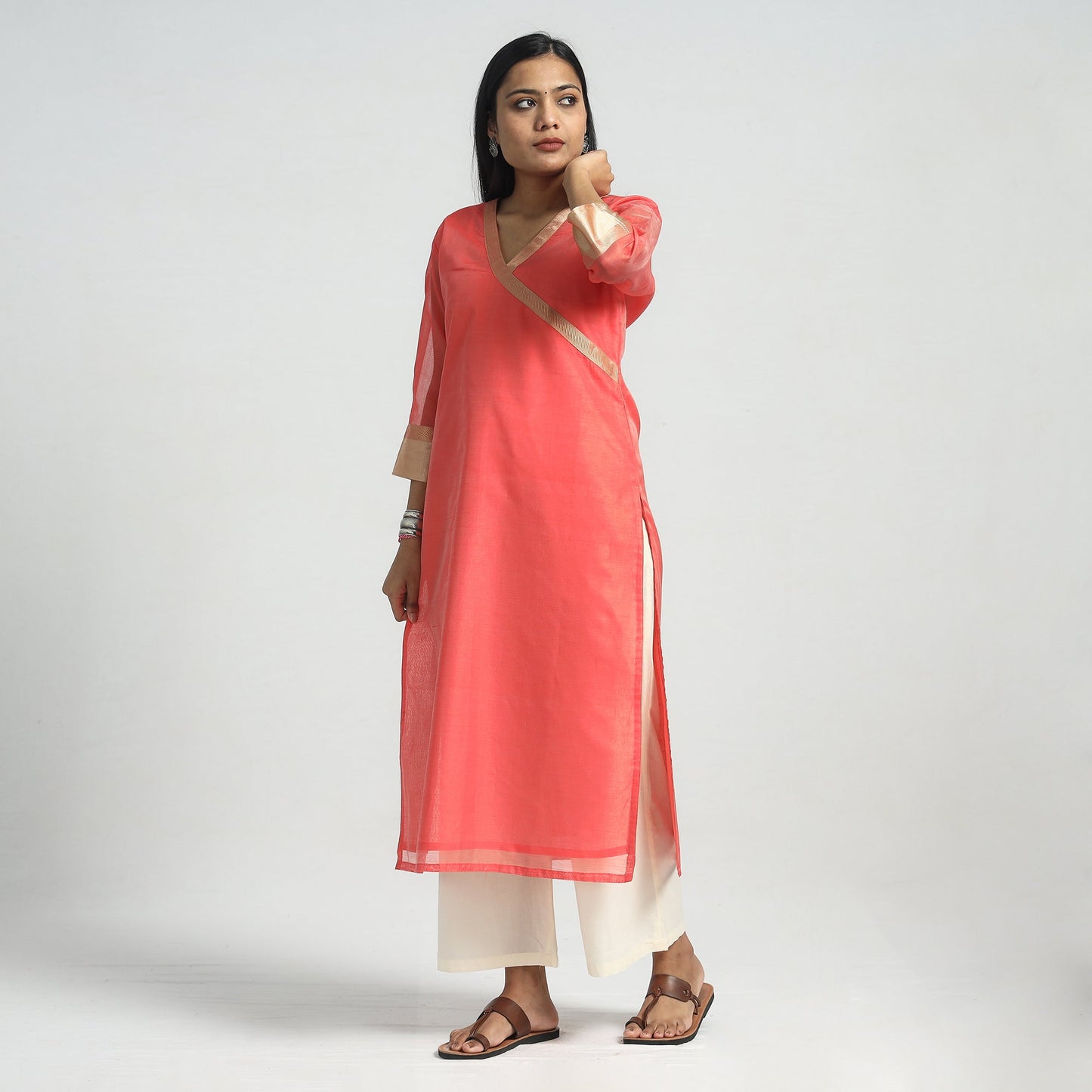 Buy Traditional Maheshwari Handloom Silk Cotton Kurta with Dupatta Set Online at iTokri.com