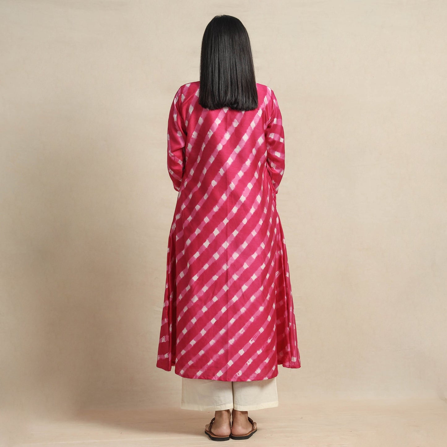 Buy Leheriya Tie-Dye Chanderi Silk Kurta Online at iTokri.com