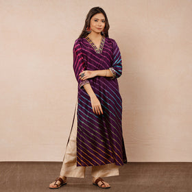 Buy Leheriya Tie-Dye Chanderi Silk Long Kurta Online l iTokri.com