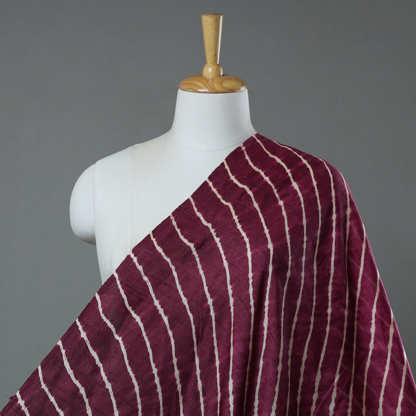 Buy Leheriya Tie-Dye Tussar Silk Handloom Fabric 85 Online l iTokri.com