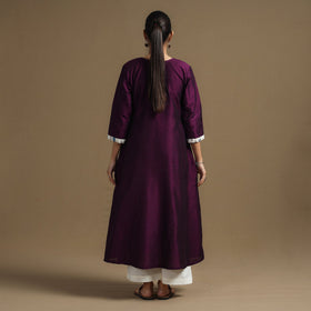 Buy Plain Slub Silk Kurta with Ikat Patchwork Online at iTokri.com