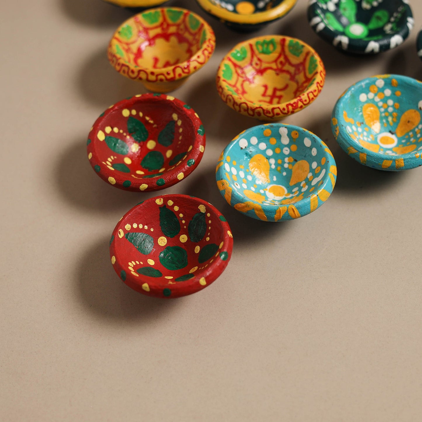 Decorative handpainted clay diya (set of 10) 01