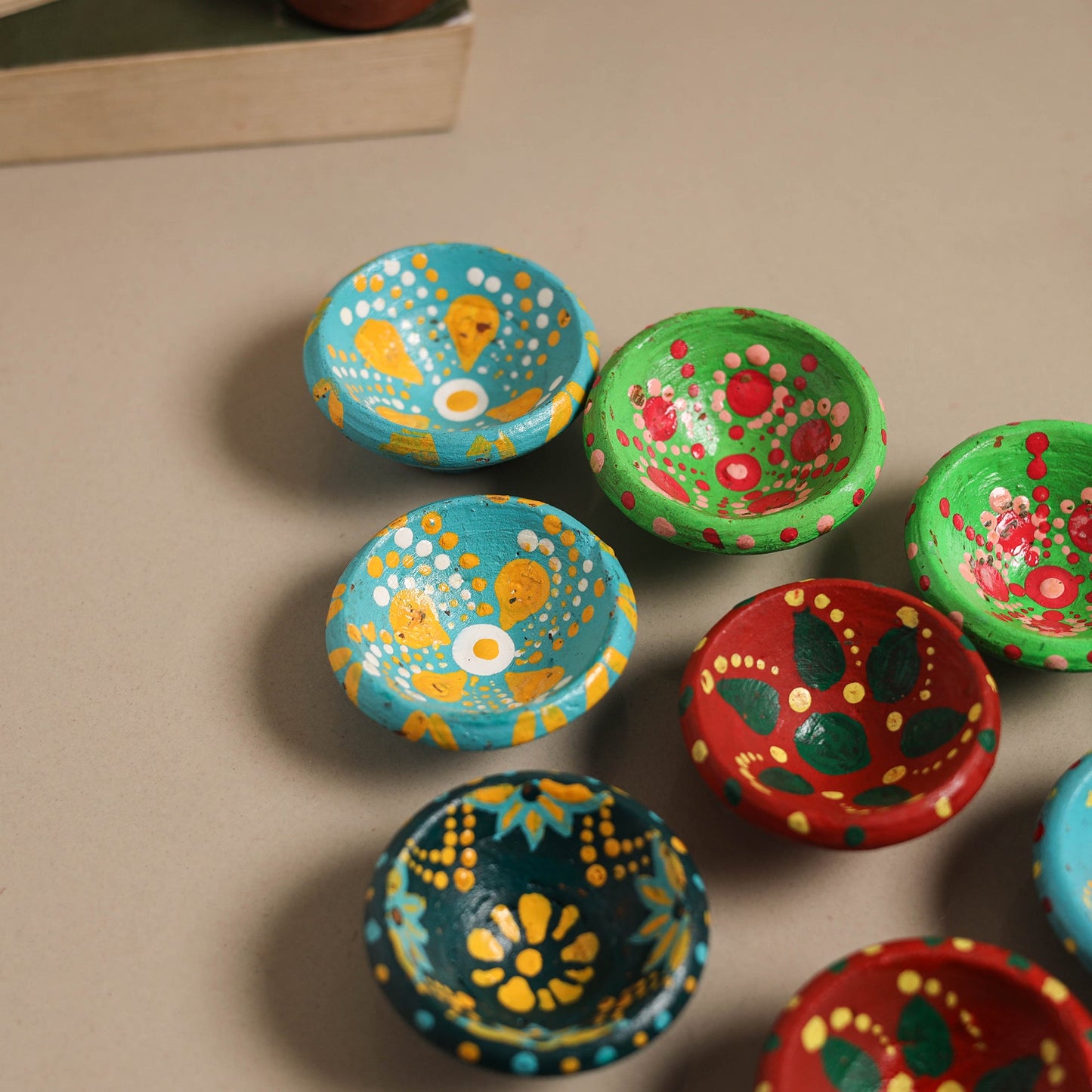 Decorative handpainted clay diya (set of 10) 02