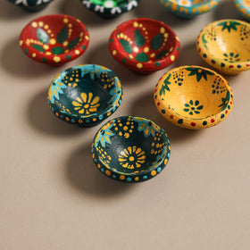 Decorative handpainted clay diya (set of 10) 03