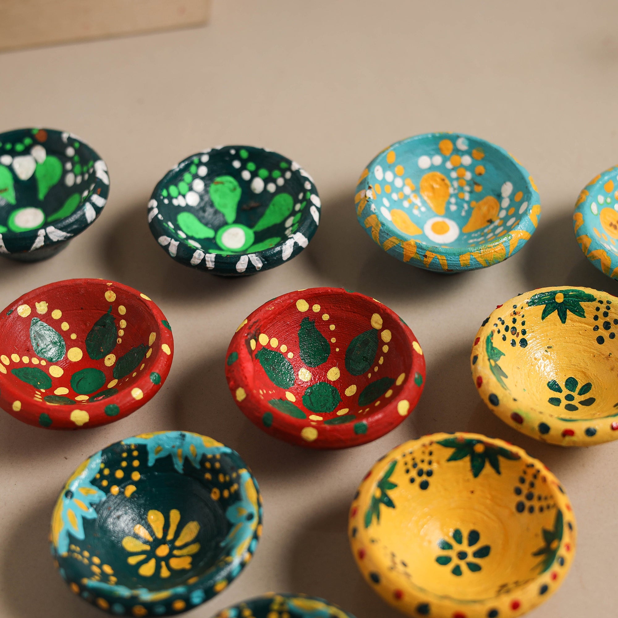 Decorative handpainted clay diya (set of 10) 03
