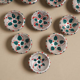 Decorative handpainted clay diya (set of 10) 38