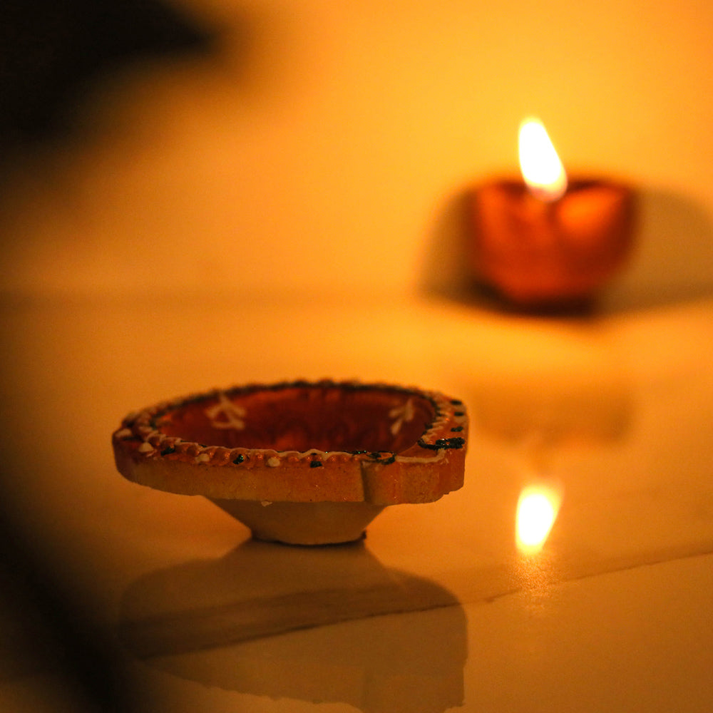  Decorative Handpainted Terracotta Diya (Set of 4) Online in India l iTokri.com 