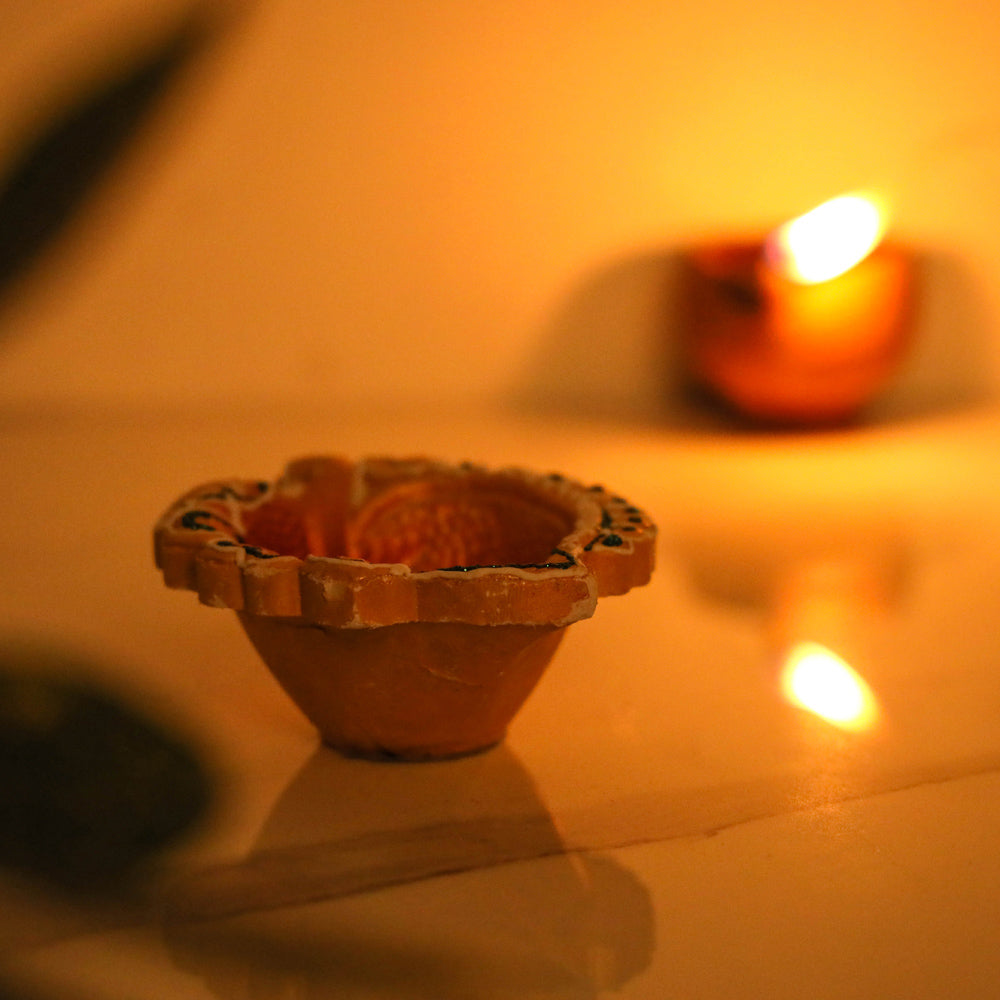  Decorative Handpainted Terracotta Diya (Set of 4) Online in India l iTokri.com 