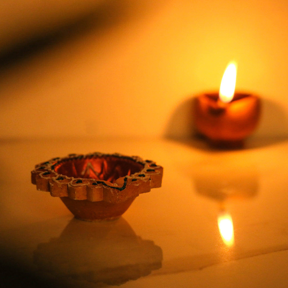  Decorative Handpainted Terracotta Diya (Set of 4) Online in India l iTokri.com 