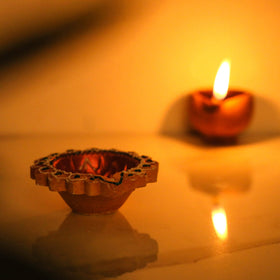  Decorative Handpainted Terracotta Diya (Set of 4) Online in India l iTokri.com 
