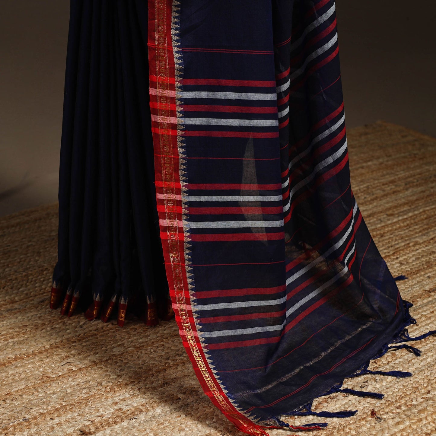 Dharwad cotton saree with border 18 - handcrafted