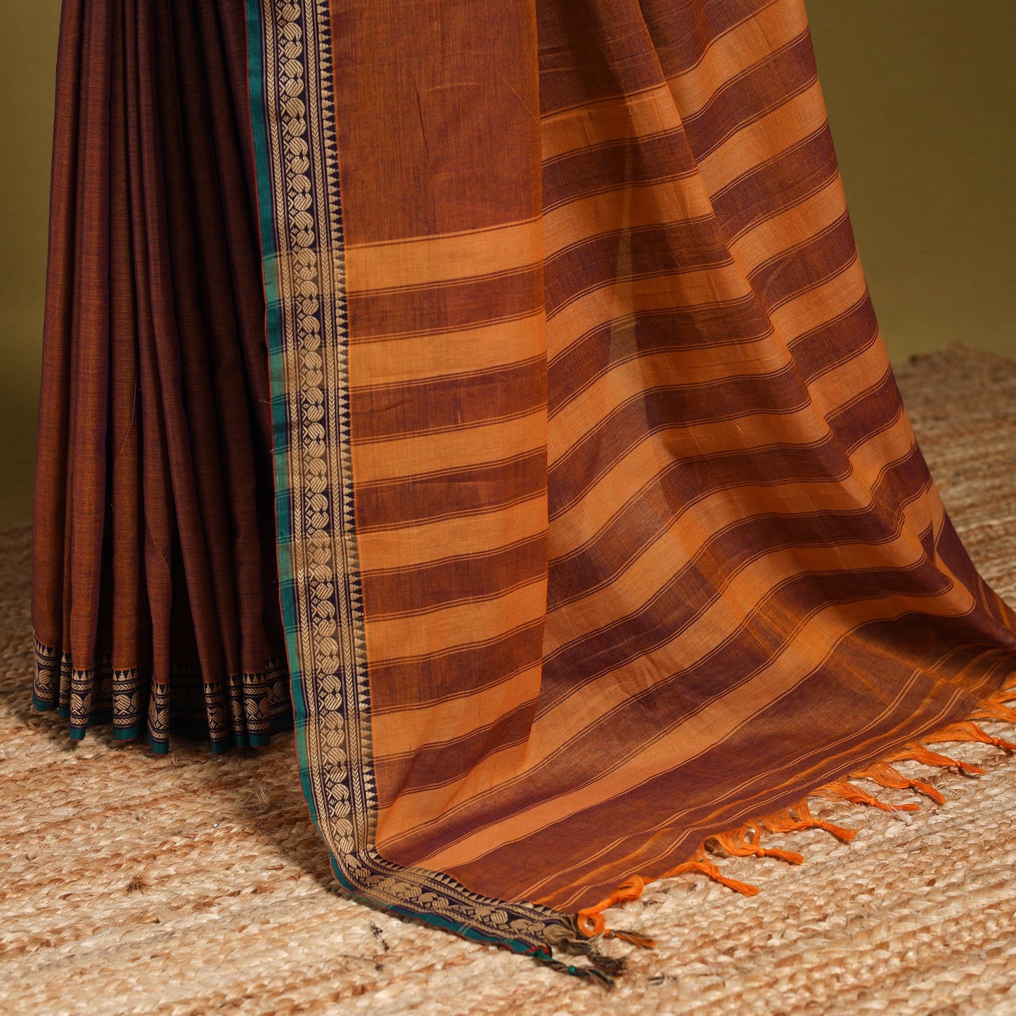 Dharwad cotton saree with border 59 - handcrafted