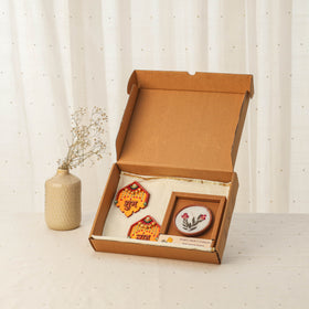 Diwali gift hamper - festive handpainted wooden shubh laabh