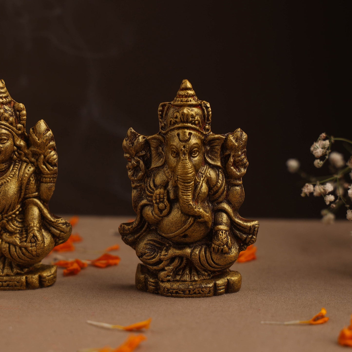  Handmade Diwali Special Lakshmi & Ganesha Idol Set 