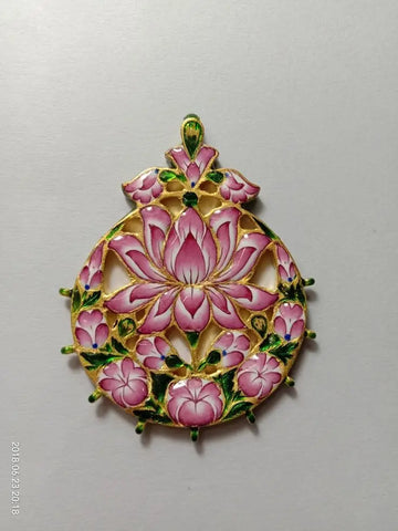 Meenakari: a world of colors stories and tradition