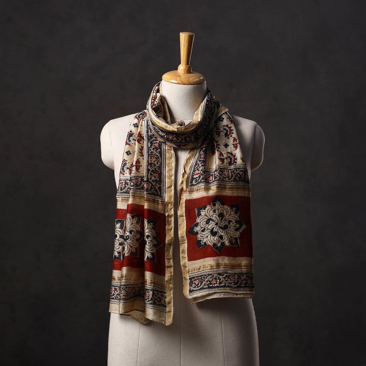 Natural dyed handloom chanderi silk pedana kalamkari stole