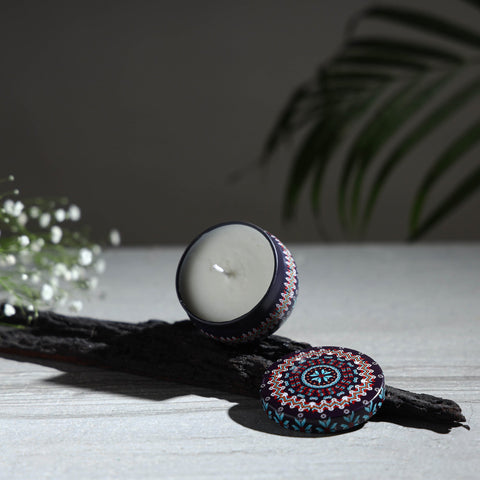 Eco-friendly premium tin coconut soy candle (small) 41