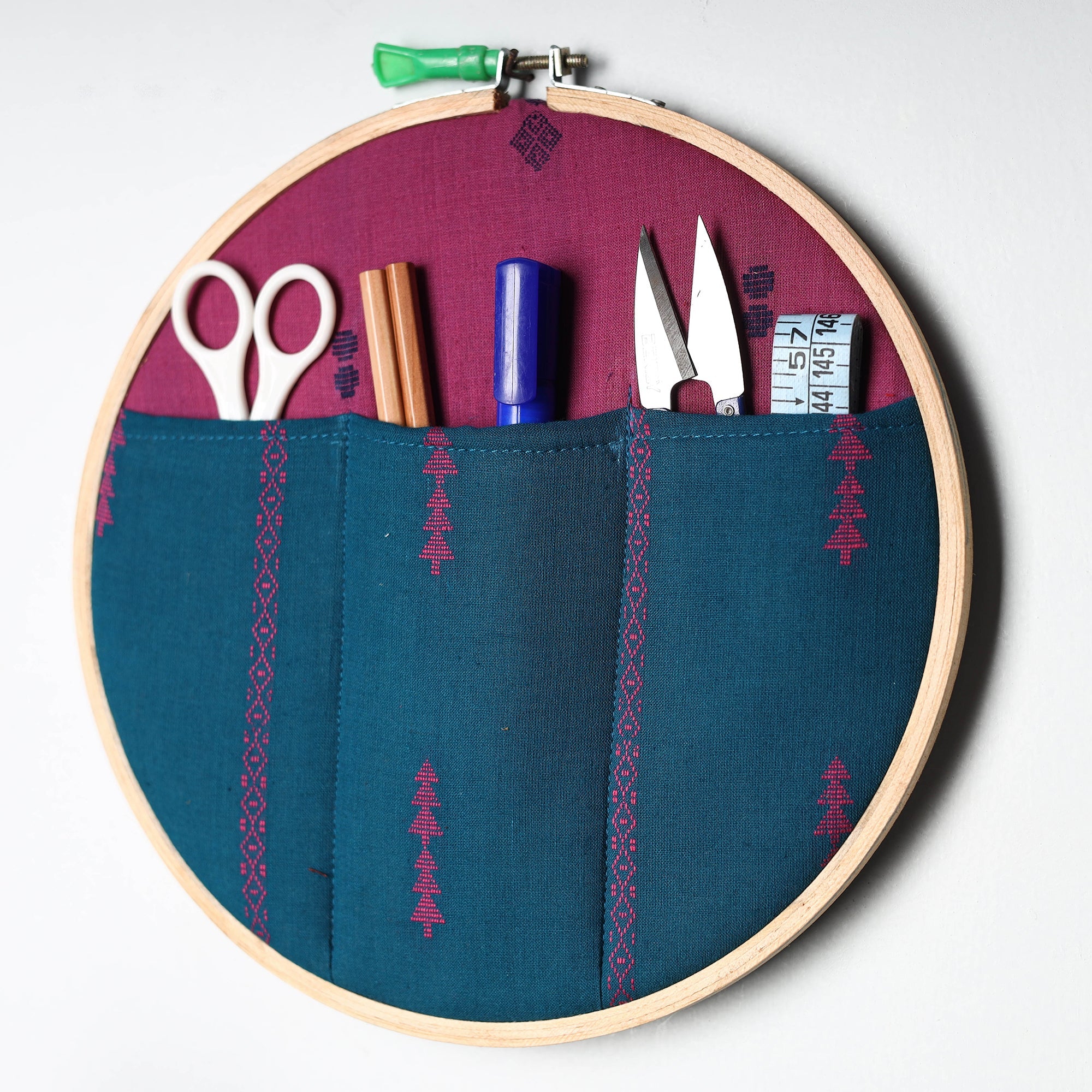  Embroidery Hoop Wall Decor (Medium) 35 