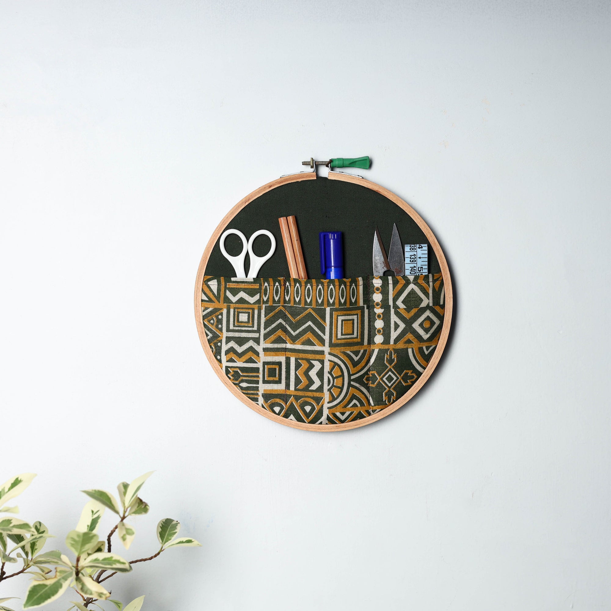  Embroidery Hoop Wall Decor 17 