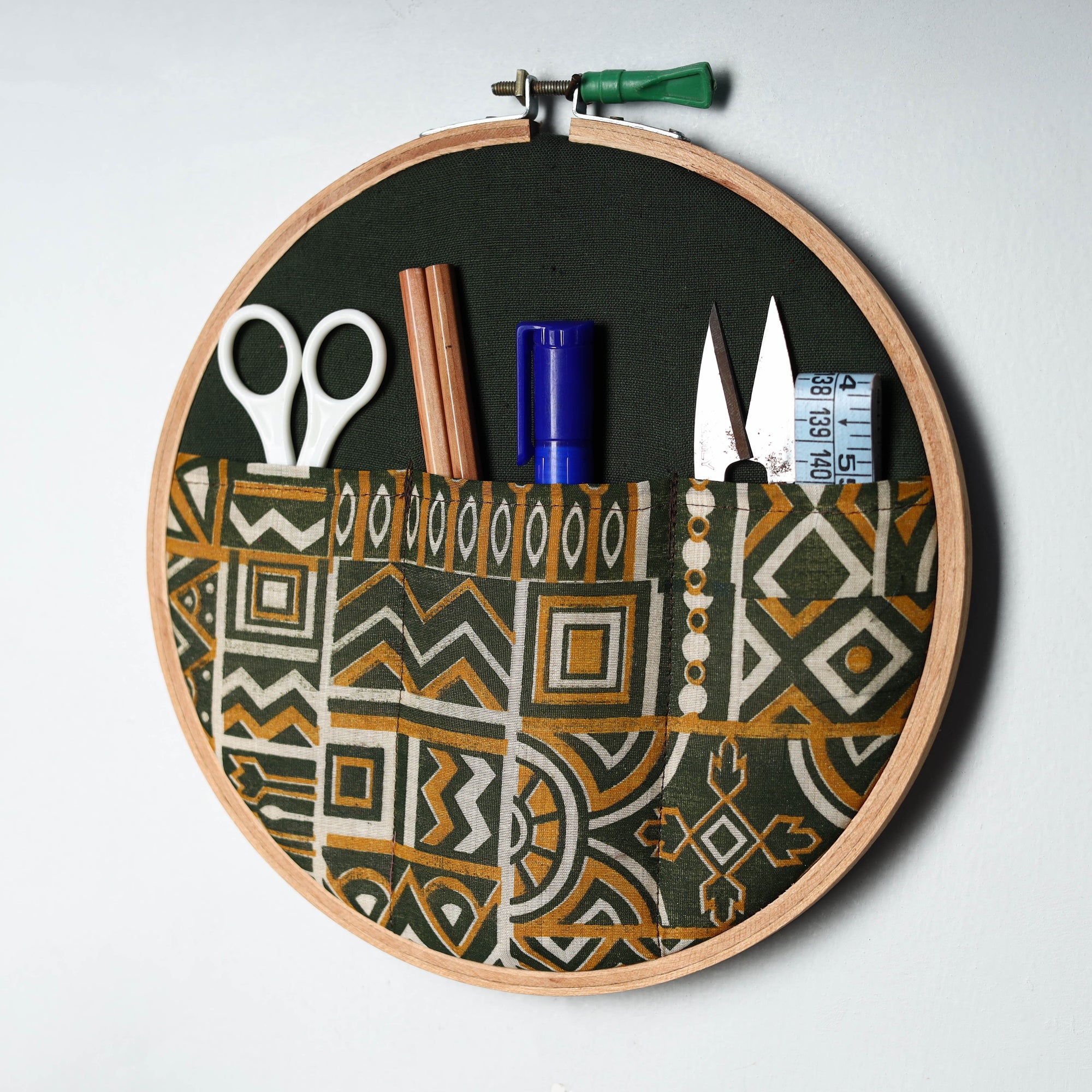  Embroidery Hoop Wall Decor 17 