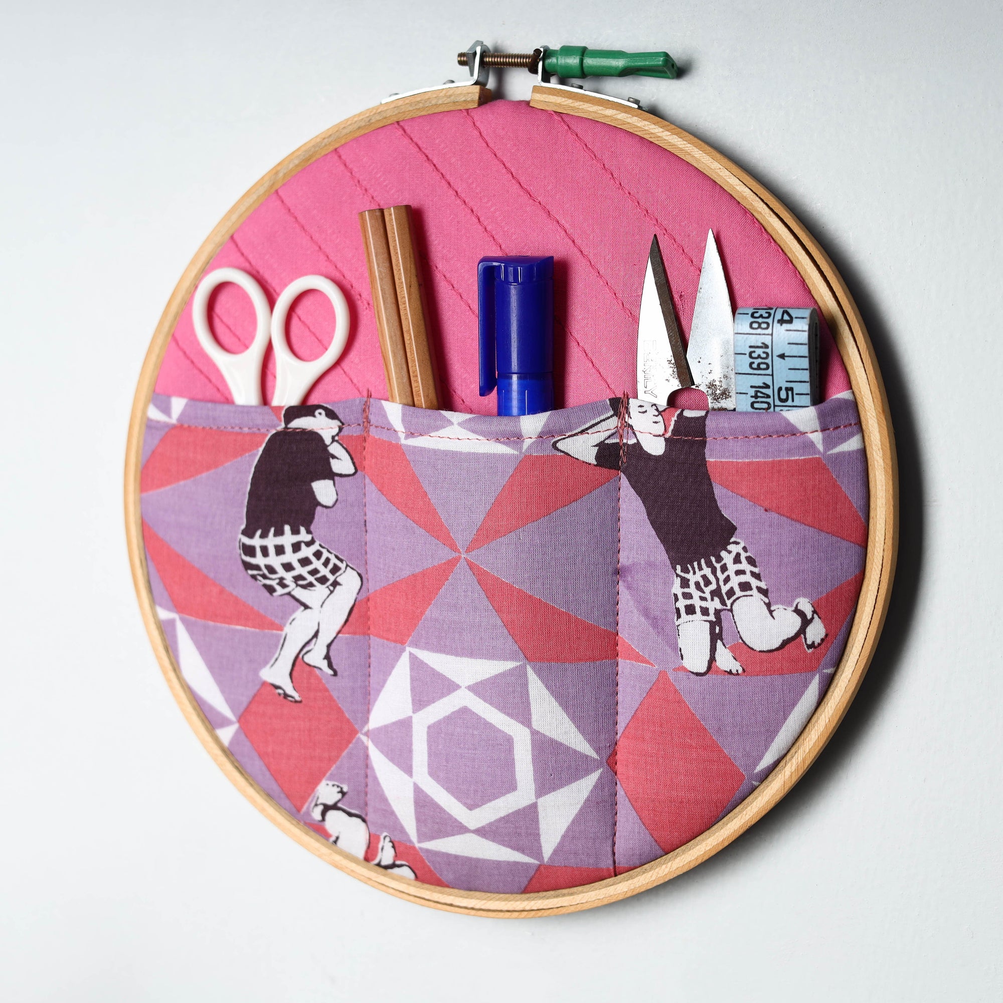  Embroidery Hoop Wall Decor 18 