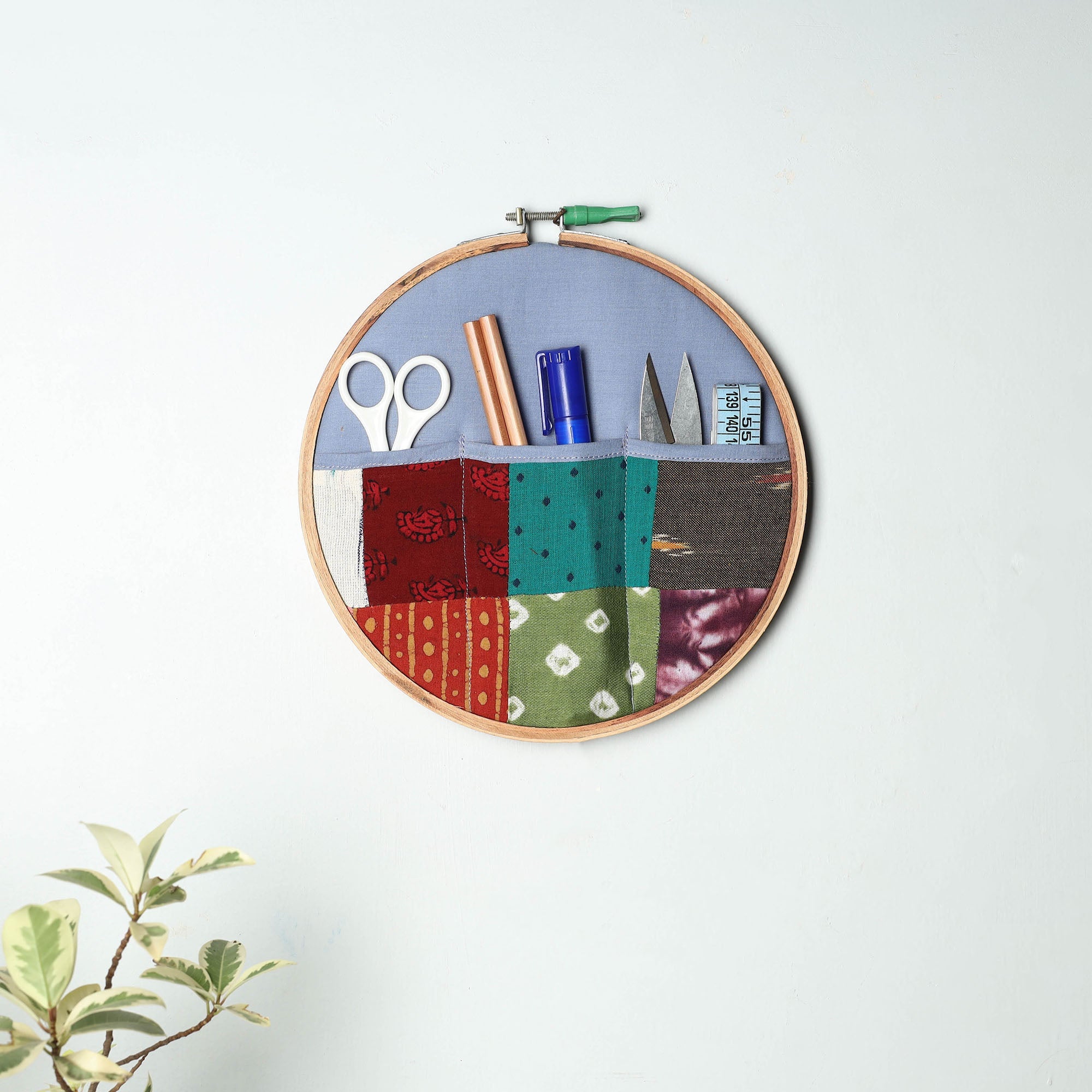  Embroidery Hoop Wall Decor (Small) 25 
