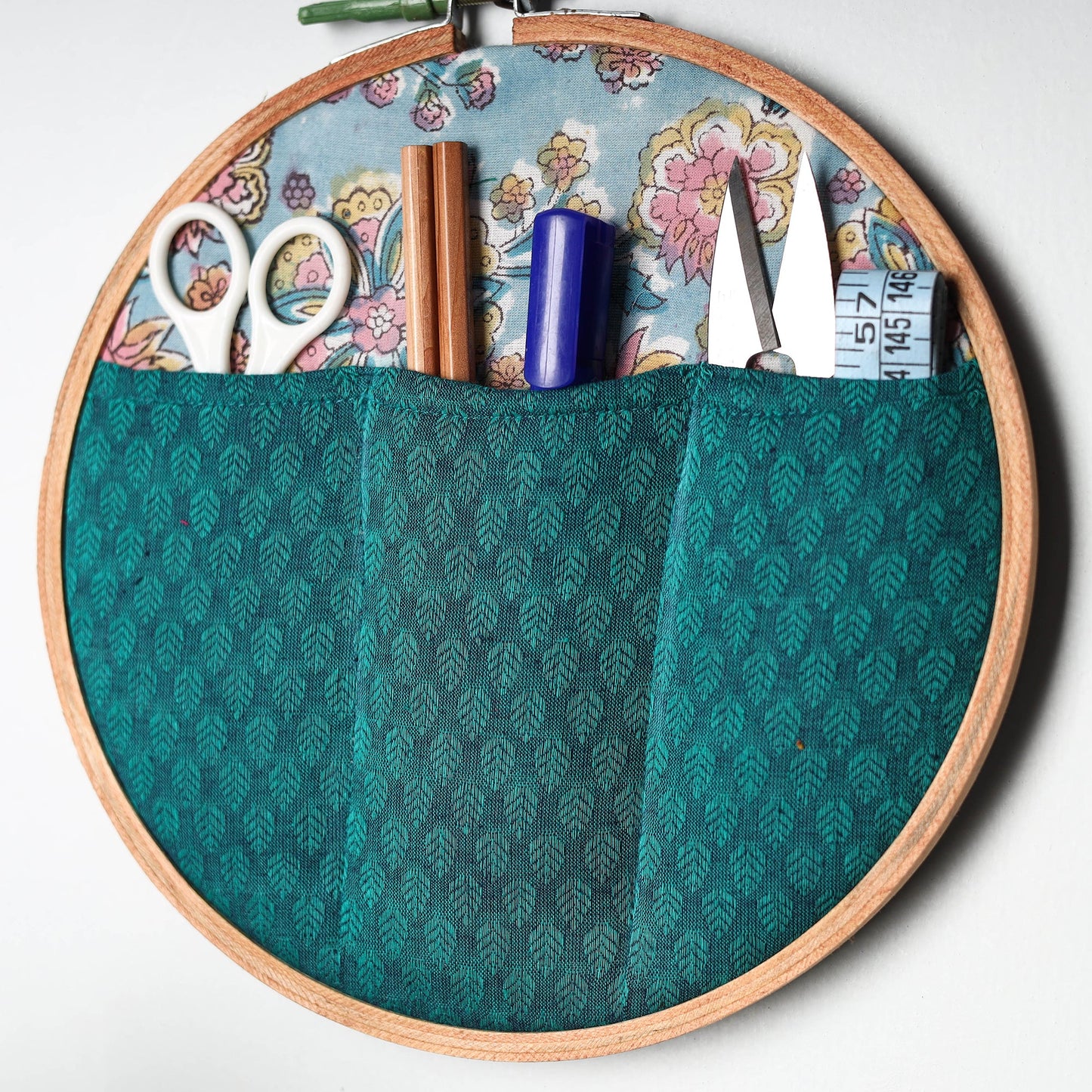  Embroidery Hoop Wall Decor (Small) 40 